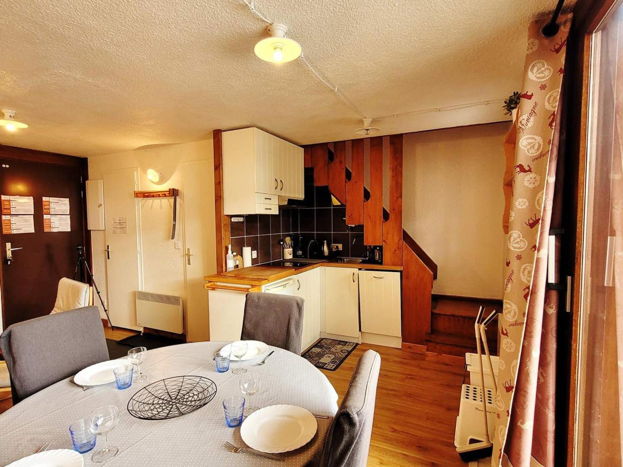 Duplex 3 Pieces Aux Gets, Proche Pistes Avec Parking Et Wifi - Fr-1-598-23 Apartment Les Gets Bagian luar foto